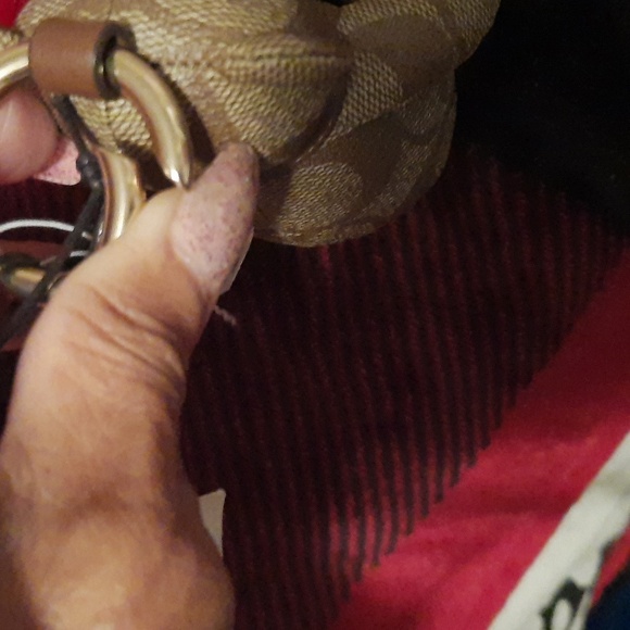 NWT AUTHENTIC COACH SIGNATURE SERIES COLLECTIBLE TEDDY BEAR 🧸 KEYFOB & GIFT BAG - Picture 8 of 10